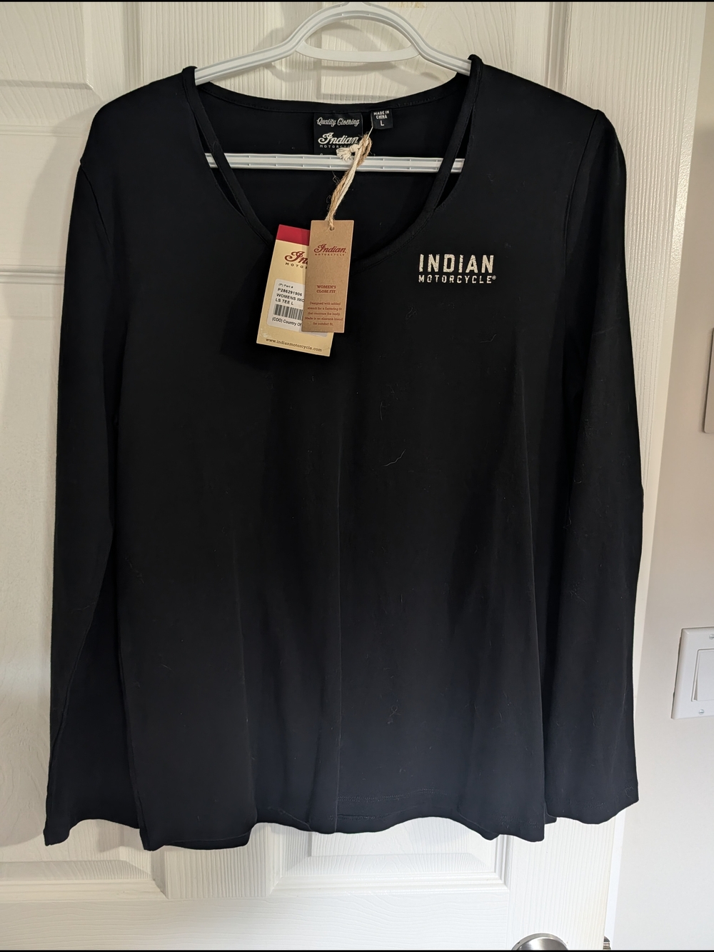 Indian Motorcycle Women’s Black Long Sleeve V-Neck Tee